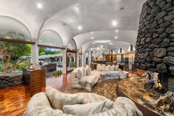 Iconic La Jolla $10M Estate | Upscale Events gallery image 3