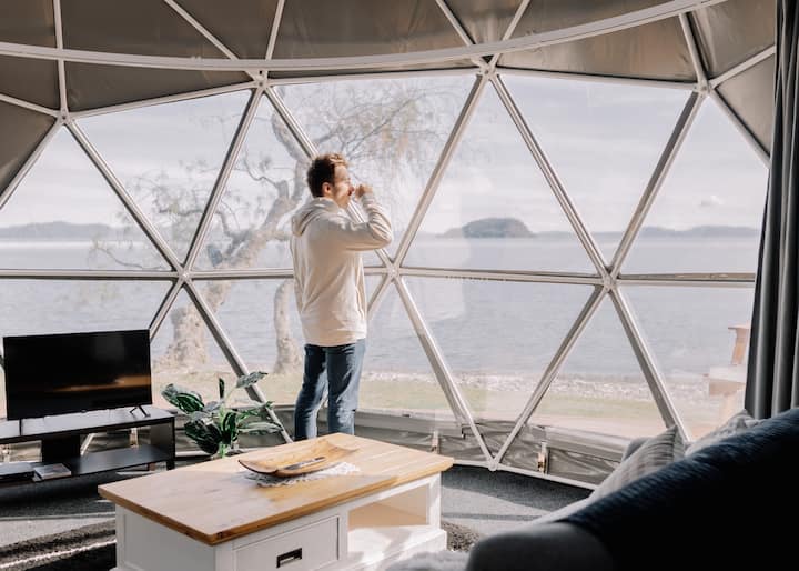 Lakefront Glamping Dome - Lake Taupo