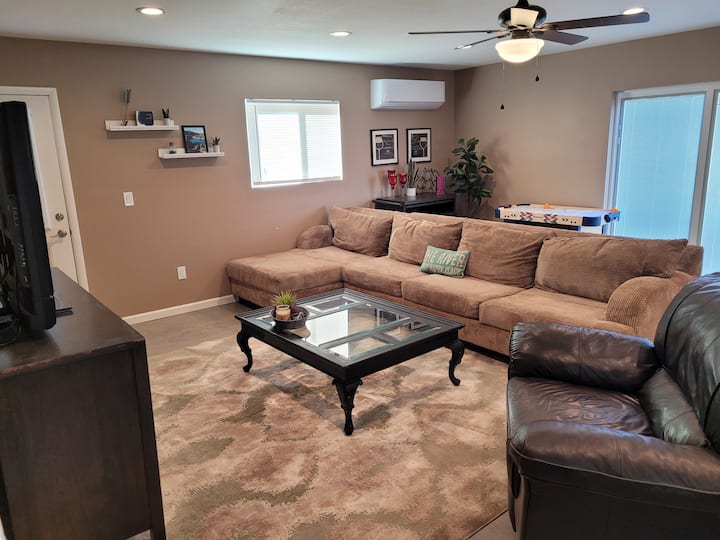 Moovalya Keys Waterfront 50' dock, LOTS of parking Bungalows for Rent in Parker, Arizona