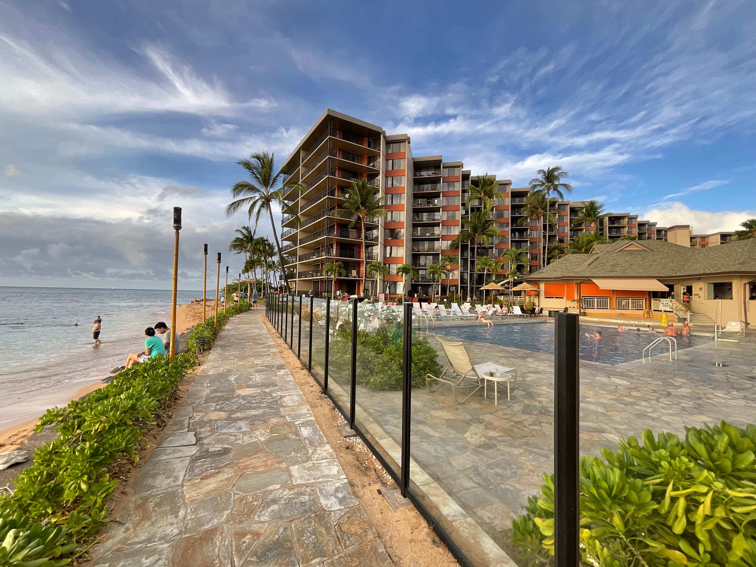 Condo in Lahaina · ★4.95 · 2 bedrooms · 4 beds · 2 baths - Image 37
