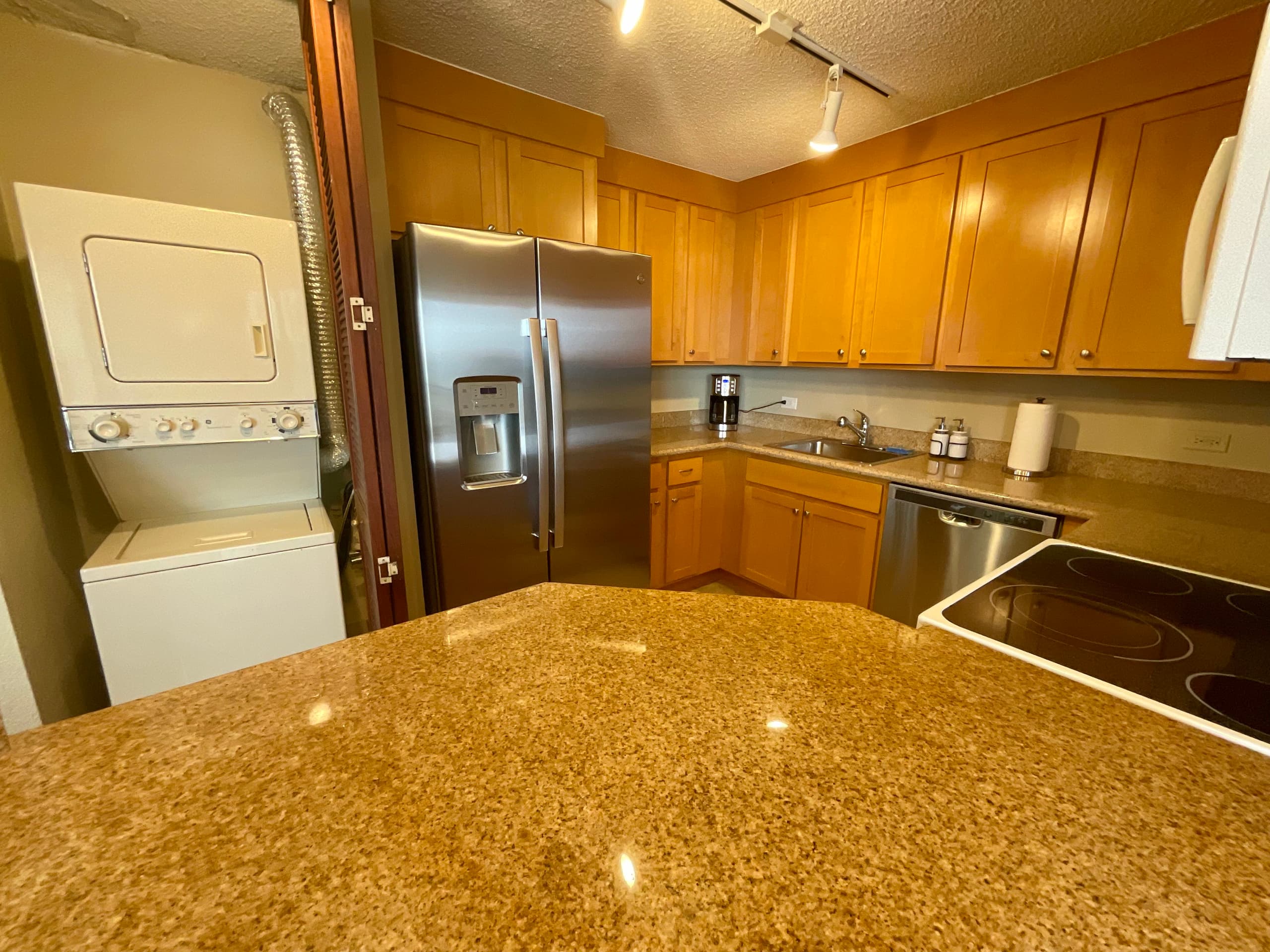 Condo in Lahaina · ★4.95 · 2 bedrooms · 4 beds · 2 baths - Image 5