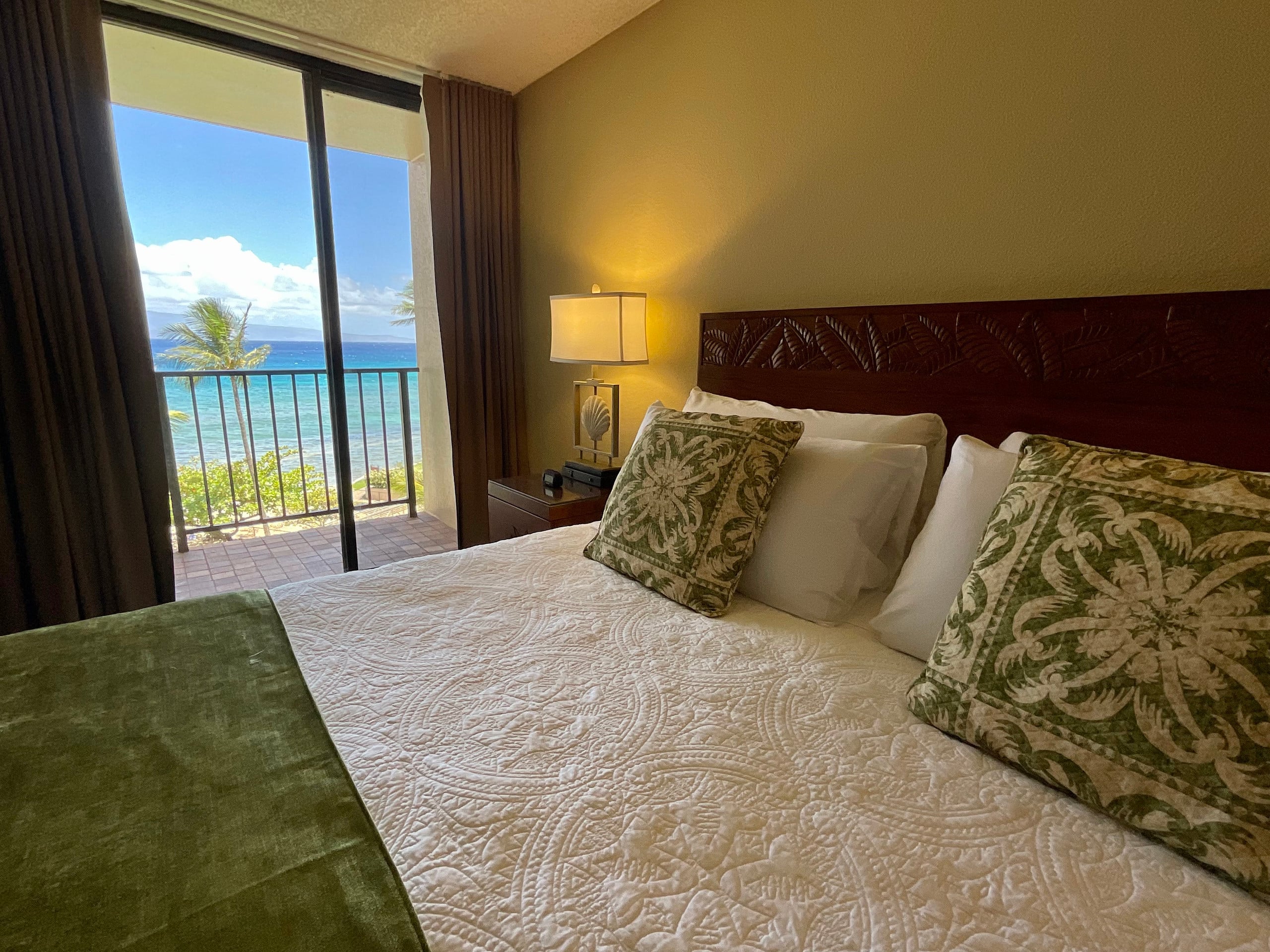 Condo in Lahaina · ★4.95 · 2 bedrooms · 4 beds · 2 baths - Image 8