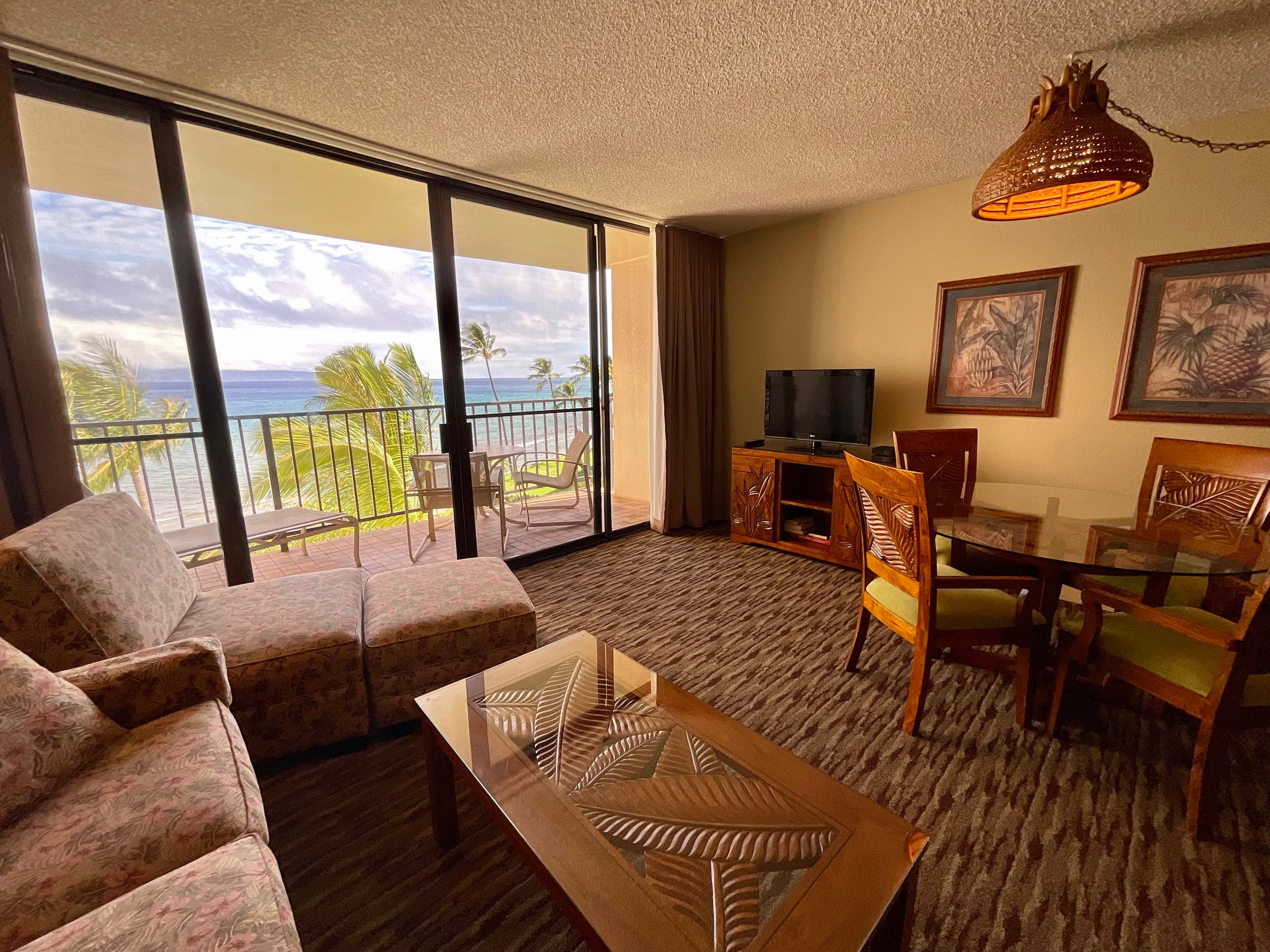 Condo in Lahaina · ★4.95 · 2 bedrooms · 4 beds · 2 baths - Image 1
