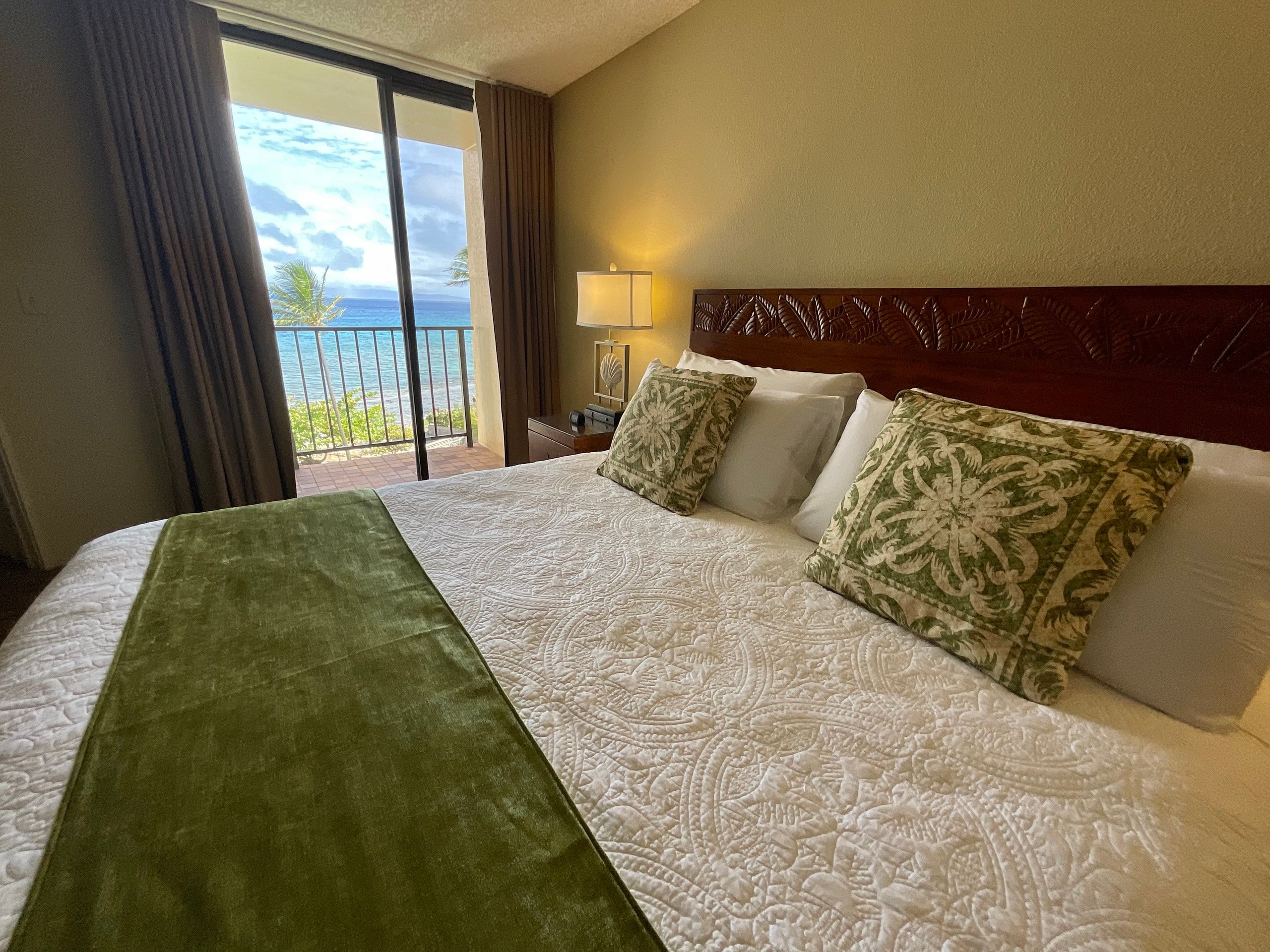 Condo in Lahaina · ★4.95 · 2 bedrooms · 4 beds · 2 baths - Image 11