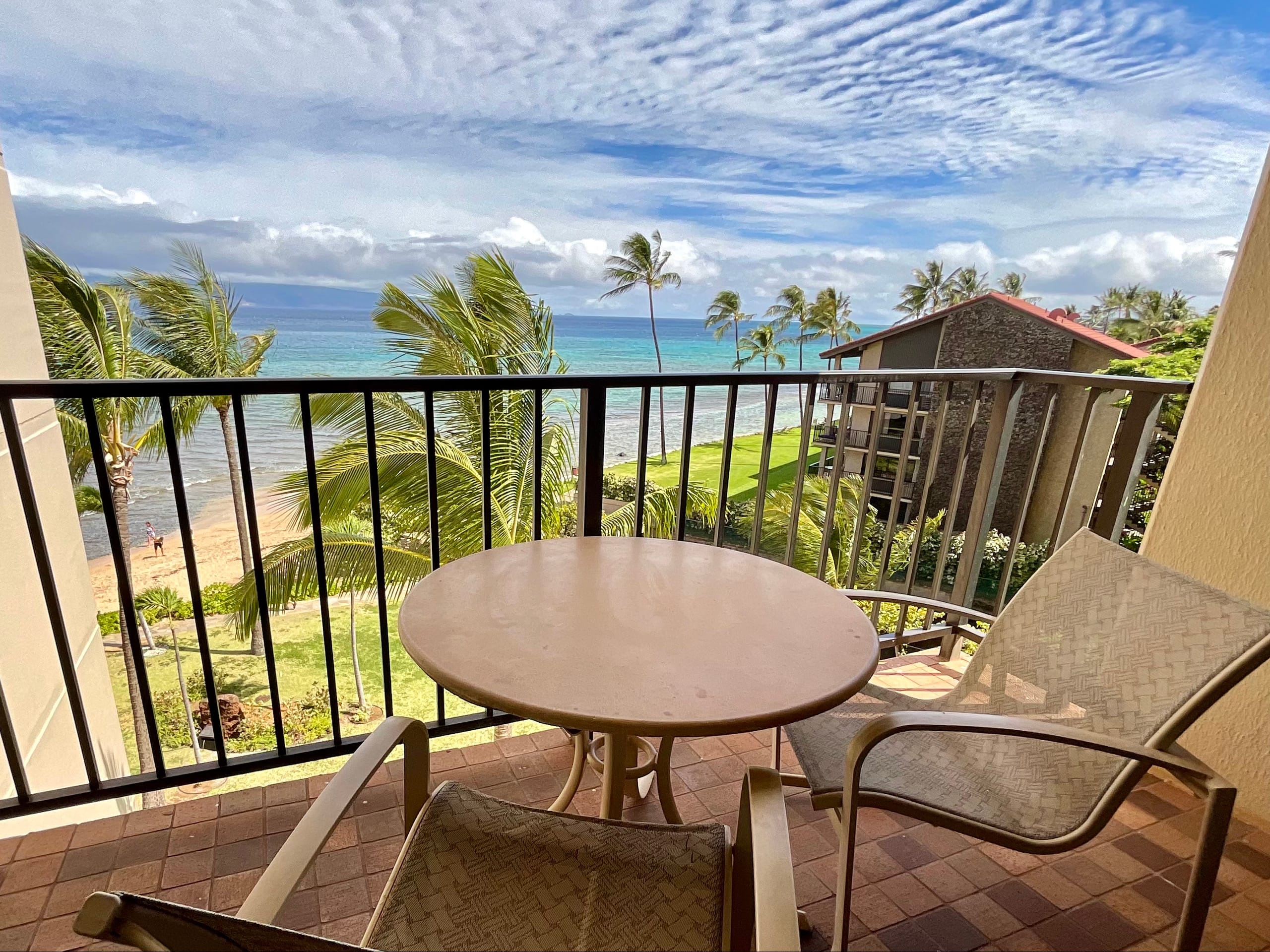 Condo in Lahaina · ★4.95 · 2 bedrooms · 4 beds · 2 baths - Image 18
