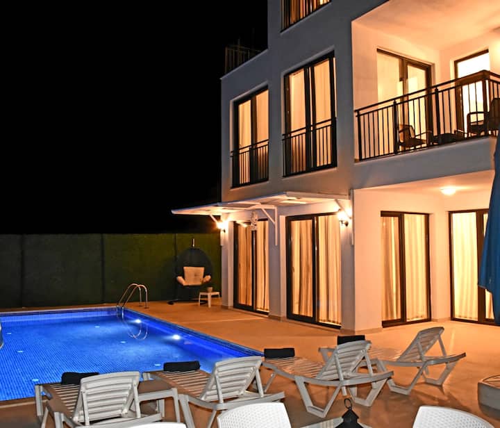 Villa Myra Turkish bath jacuzzi sauna private pool