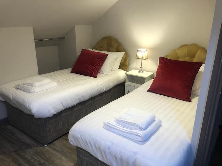 Spacious 2 Bedroom Unit In Dingle - County Kerry