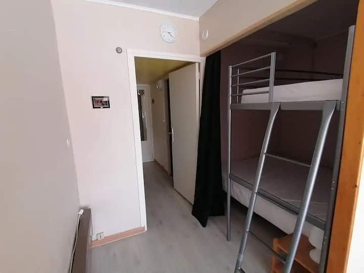 Cómoda cama doble 160x190 + altillo 90x190