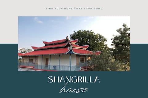 Shangrilla house with parking & BBQ Grill
