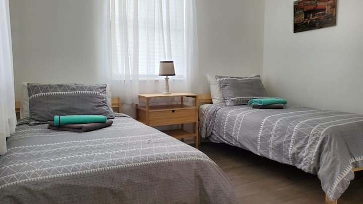 „ARUBA” – odvojeni kreveti 
Idealno za djecu ili odrasle koji žele odvojene krevete. Largo, Florida, samo nekoliko minuta od plaža Clearwater Beach i Indian Rocks Beach
