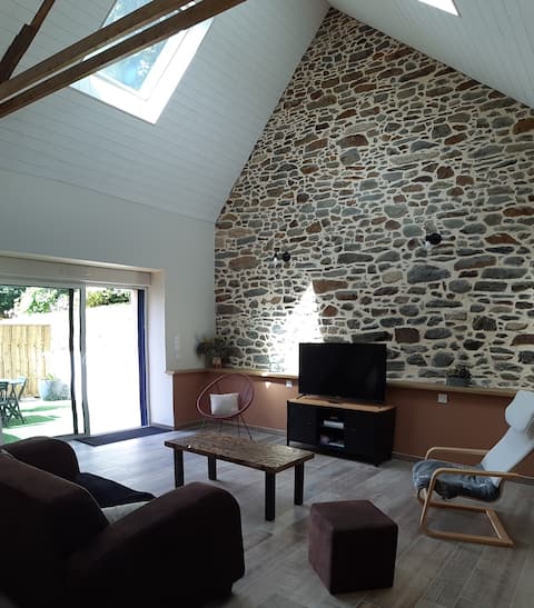 Breton farmhouse renovated into "rive Pontivy" loft