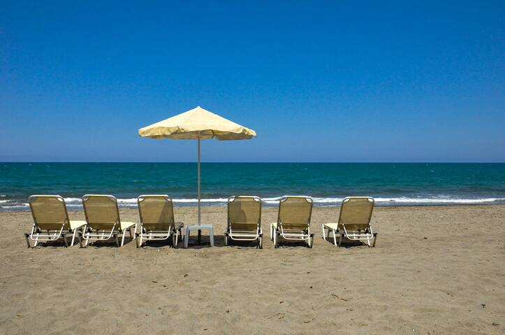 Son of the Beach (20m) – Platania 600m, Bungalow 1 gallery image 3