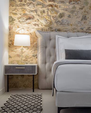 THIRAMENOUS RESIDENCE – FIVOS SUITE gallery image 5