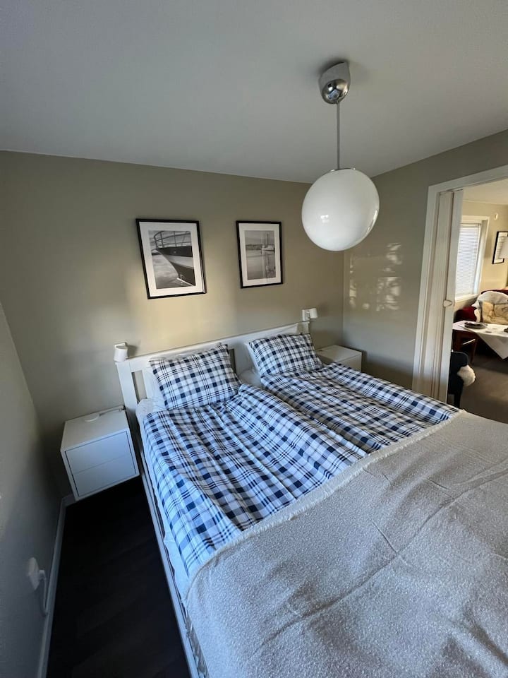 غرفة نوم 1 تضم سرير مزدوج