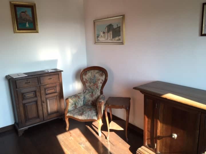 Nearby Rome!
Independent Village Portion