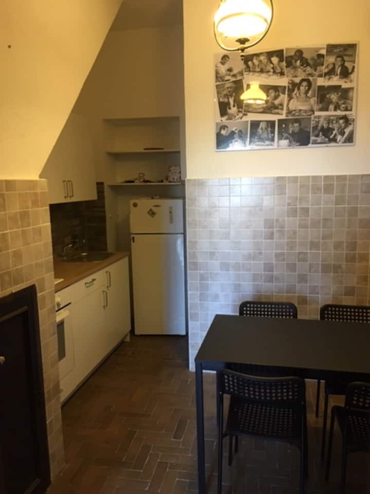 Nearby Rome!
Independent Village Portion
