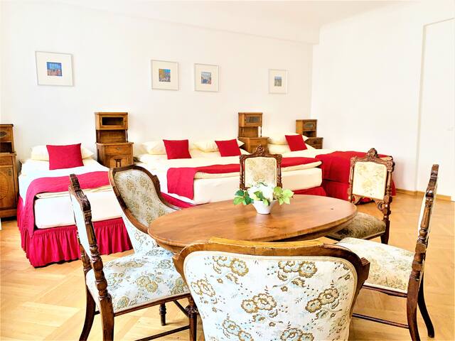 Small Luxury Palace Residence, Prague
 managed Airbnb listing 1