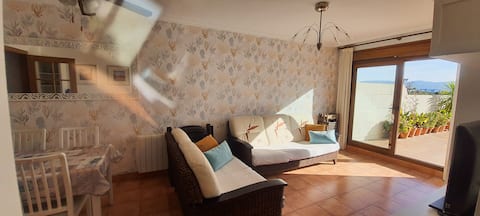 Top performing Airbnb: 5 min. from Baltar beach: flat, terrace, garage. in Sanxenxo