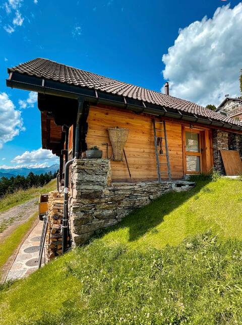 Chalet "Lari" in the Sobrio Mountains