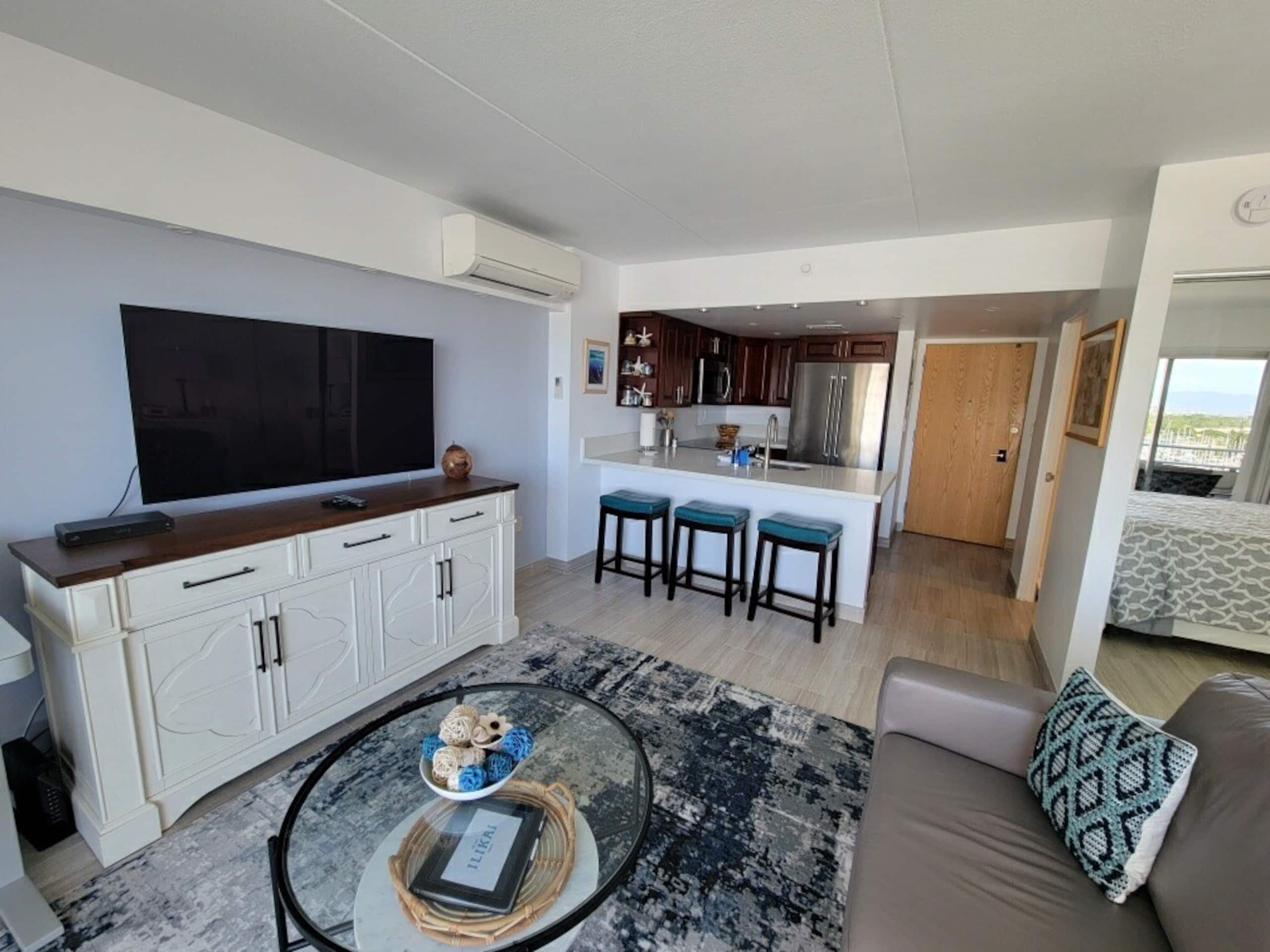 Condo in Honolulu · ★4.96 · 1 bedroom · 2 beds · 1 bath - Image 4