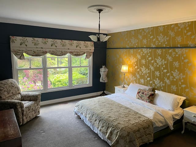 Precinct Cottage (Olinda – Old Police station)