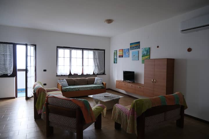 Appartement Indépendant En Villa Con Piscine - Zambrone