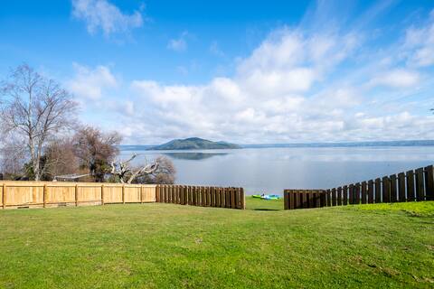 Lakeside, spacious, private gym