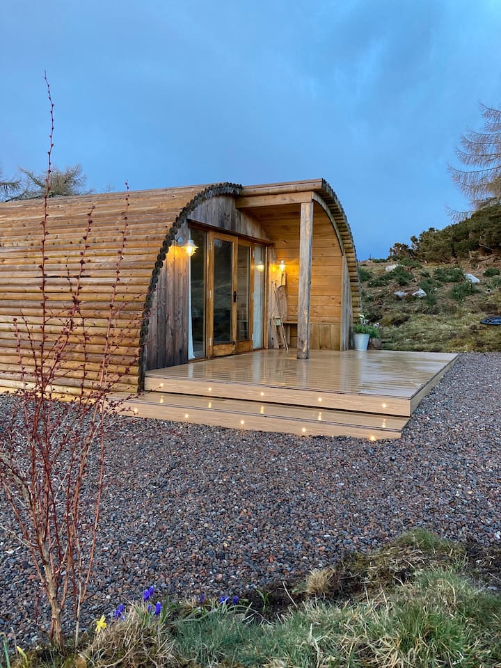 Secluded Pod in rural South Loch Ness