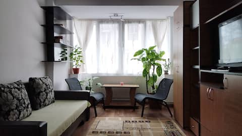 Top Airbnb: Cozy Condo near the Beach and the Old Town in Constanța