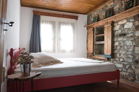 Calypso 2 Rural Experience at the heart of Makri