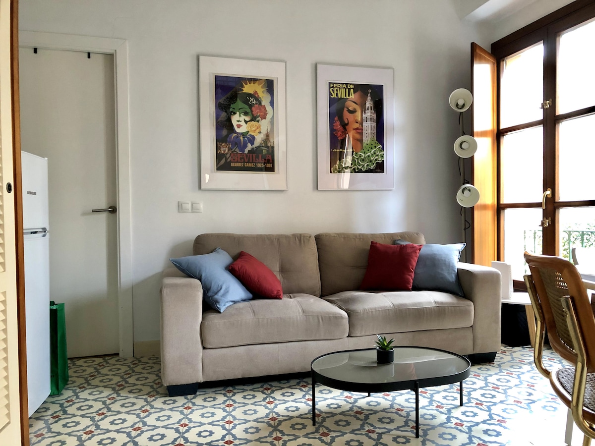 Top Airbnb: Unique apartment with lovely view and 5 balconies in San Gil