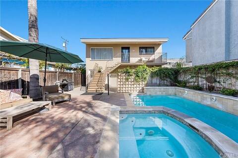 Beach Living - Pool/Spa Home in Seal Beach