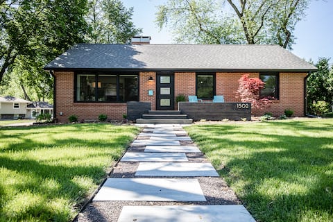 Modern Ranch Home, Quiet Neighborhood - EV Charger