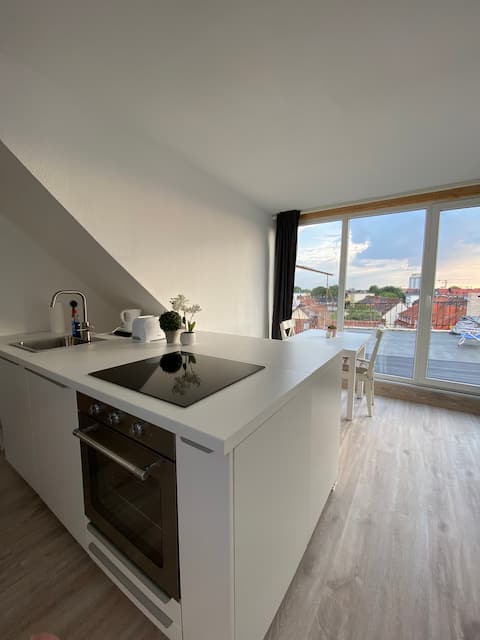 Top Airbnb: EXCLUSIVE 1 room apartment above rooftops of Bremen in Walle