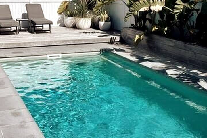 The Pool House gallery image 4