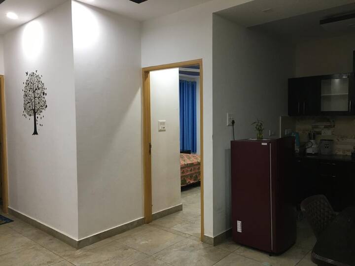 Divine Stay| Entire 1st Floor| 2 Bedroom Apartment - Dharamsala