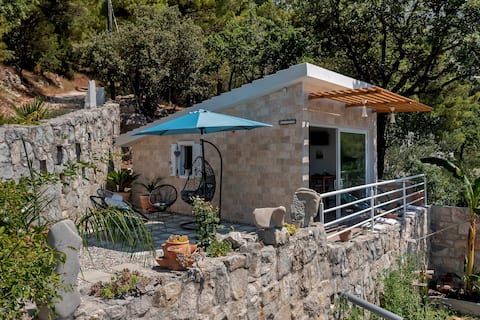 Piccolina Tiny House, sea view & mountain air