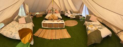 Glamping @ La Petite Ferme d 'Alpagas Sanzay