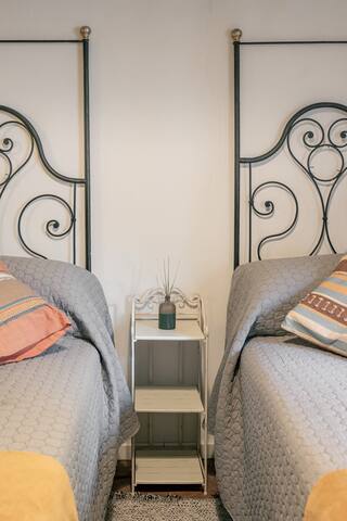 Valentina 6 gallery image 2