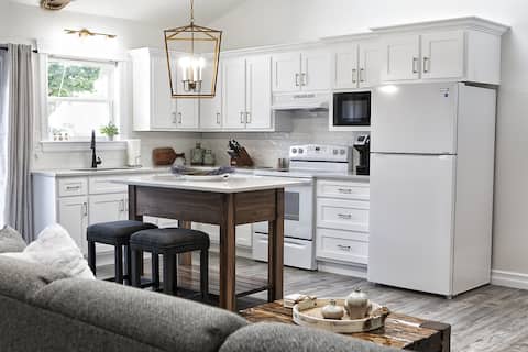 Captain's Quarters with harbour view and workspace