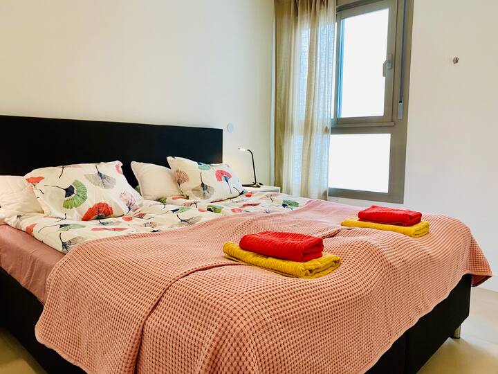 Საძინებელი ორადგილიანი საწოლით