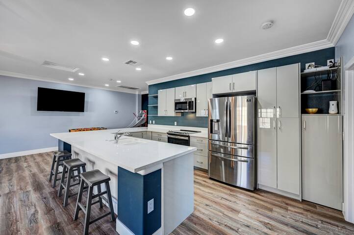 Beautiful Casita with Amazing Views, Pool & Sauna gallery image 3