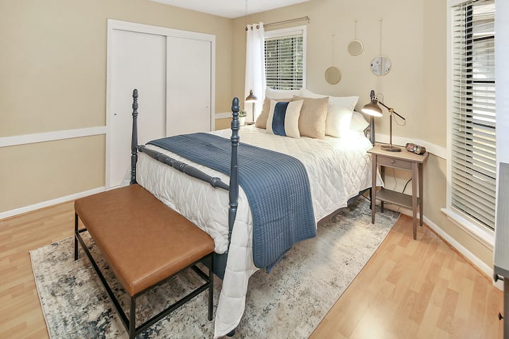 The second bedroom has a full bed with a brand new, comfortable mattress.  This room is located directly across the hall from the second bathroom.