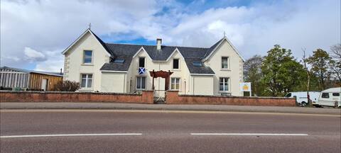 Studio apartment with kitchen and washing machine