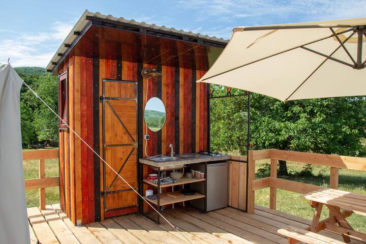 Cosy Family Tent With Private Bathroom & Kitchen - Șuncuiuș