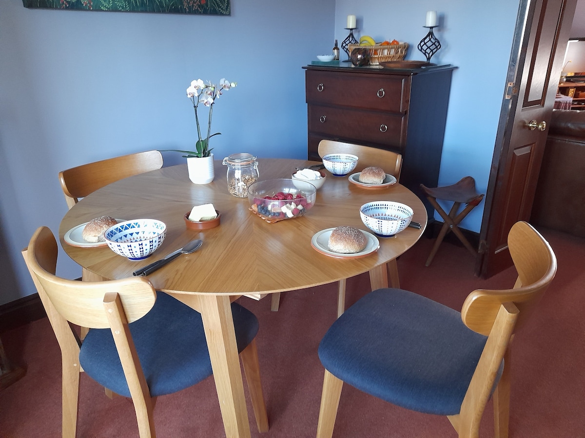 Welcoming 2 bedroom B &B ideal for Peak District