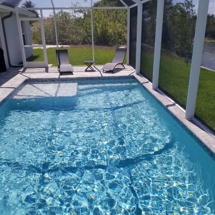 Family Sized Home In Cape Coral Florida With Heated Pool. 35 Mins From Beaches - Fort Myers