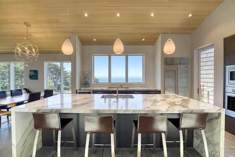 Argonautica: Oceanfront Sea Ranch Escape