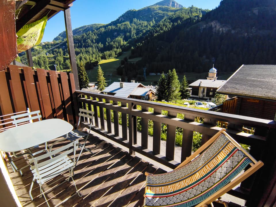Apartment with large balcony and nice view — foto 1