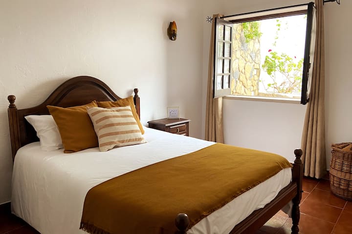 Chumba cha Kulala cha Ghorofa ya Chini (Ghorofa ya Sebu